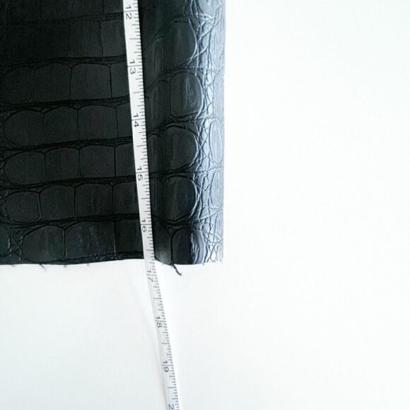 H&M Mini Skirt Faux Leather Animal Print Black Front Zip Women's 8 - Picture 6 of 8